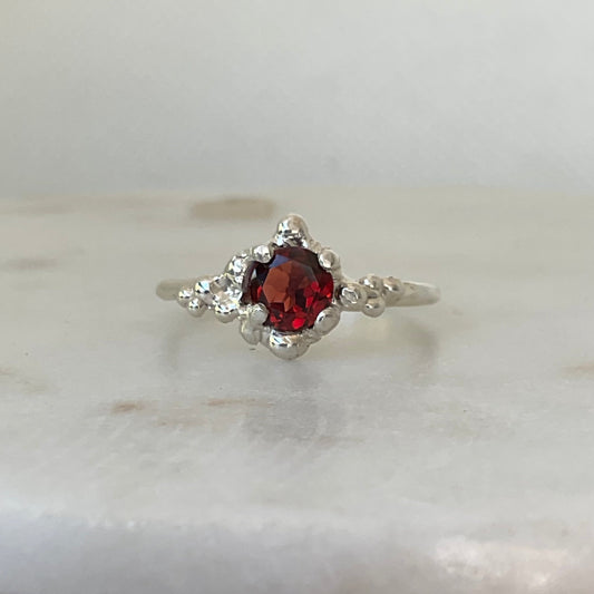 Granulated garnet ring