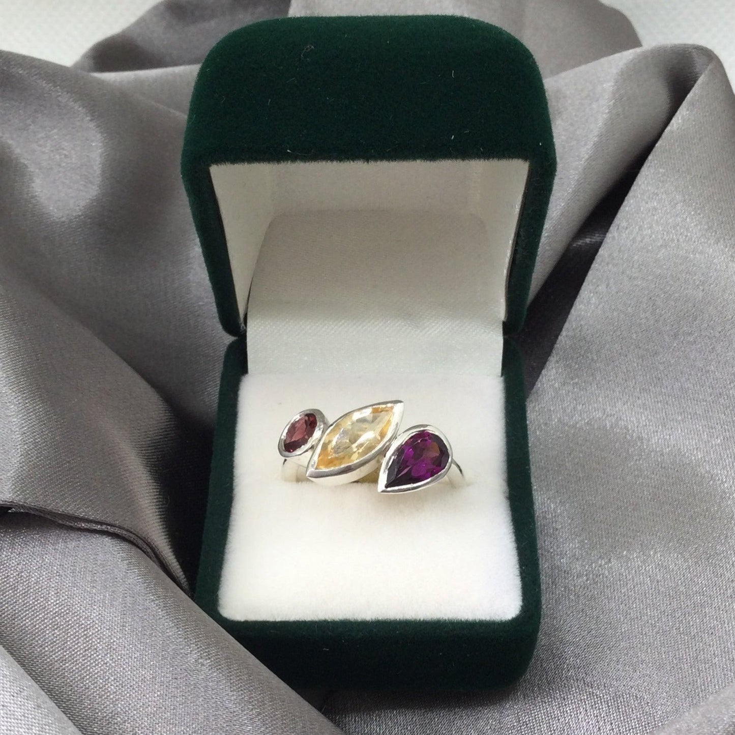 Marquise dress ring in box